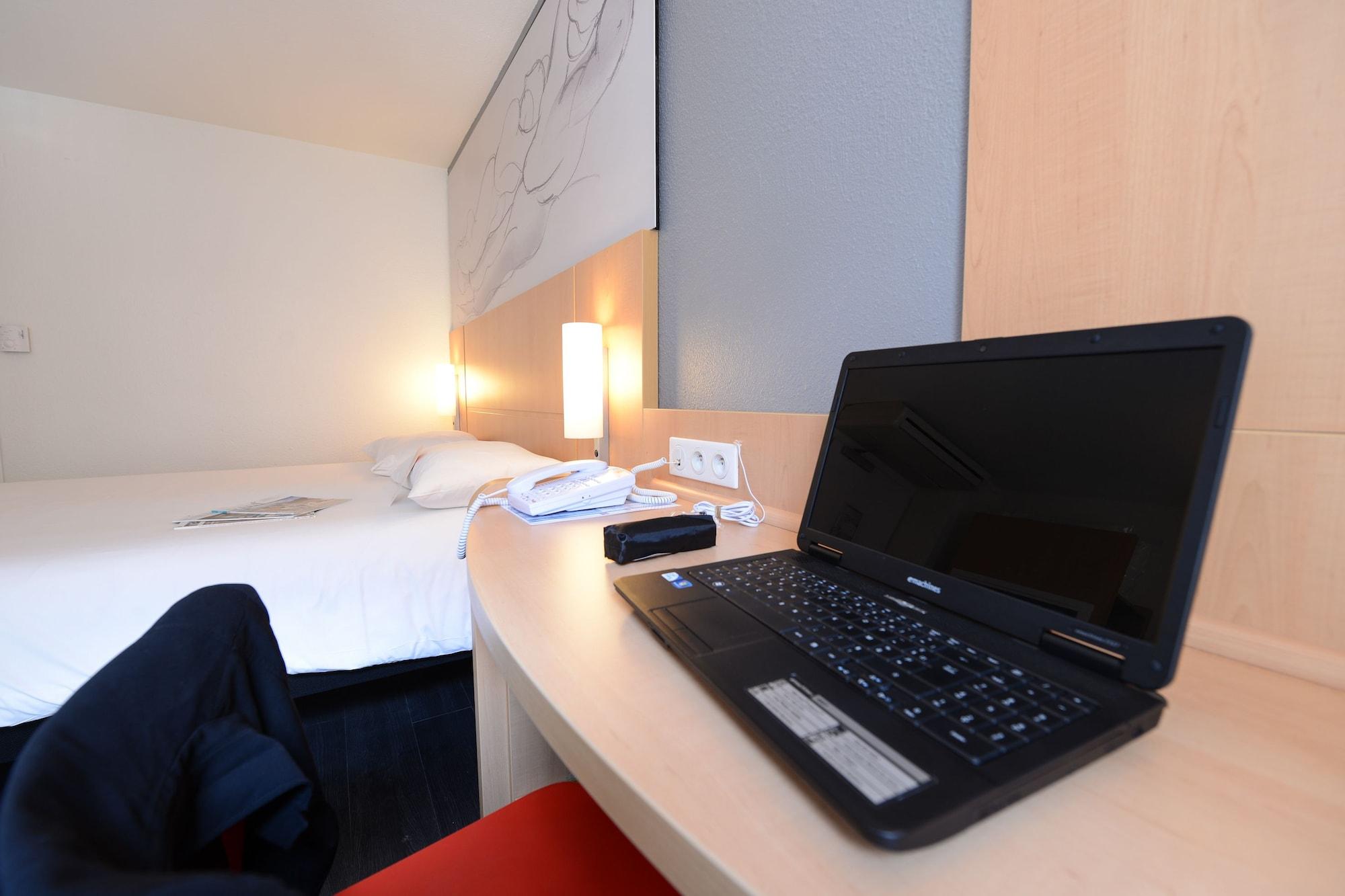 Ibis Lyon Part Dieu Les Halles Esterno foto