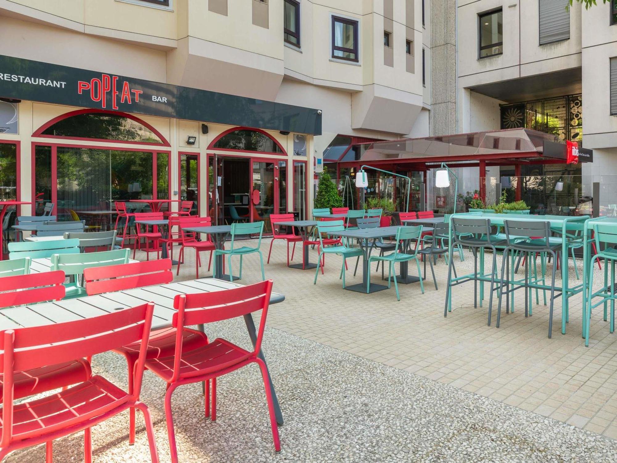 Ibis Lyon Part Dieu Les Halles Esterno foto