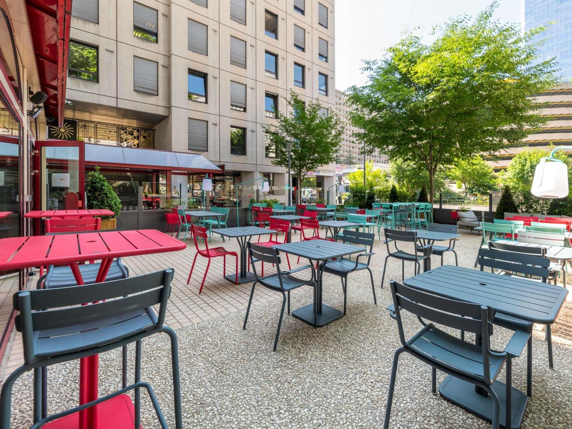 Ibis Lyon Part Dieu Les Halles Esterno foto